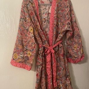 Pink lounge robe
